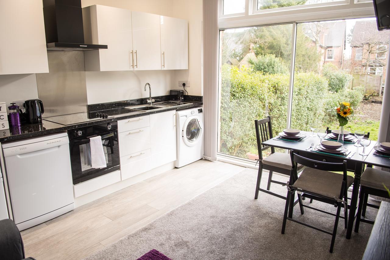 Moseley Mews Village Suites - Purple バーミンガム エクステリア 写真