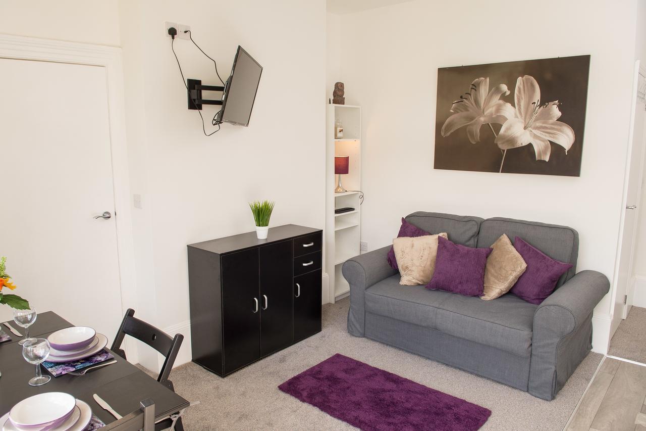 Moseley Mews Village Suites - Purple バーミンガム エクステリア 写真