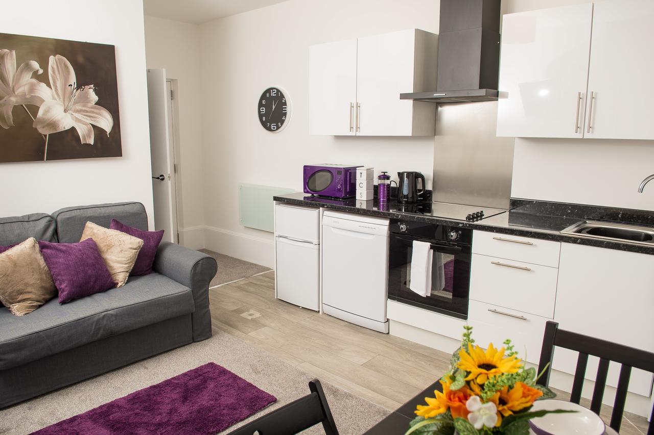 Moseley Mews Village Suites - Purple バーミンガム エクステリア 写真